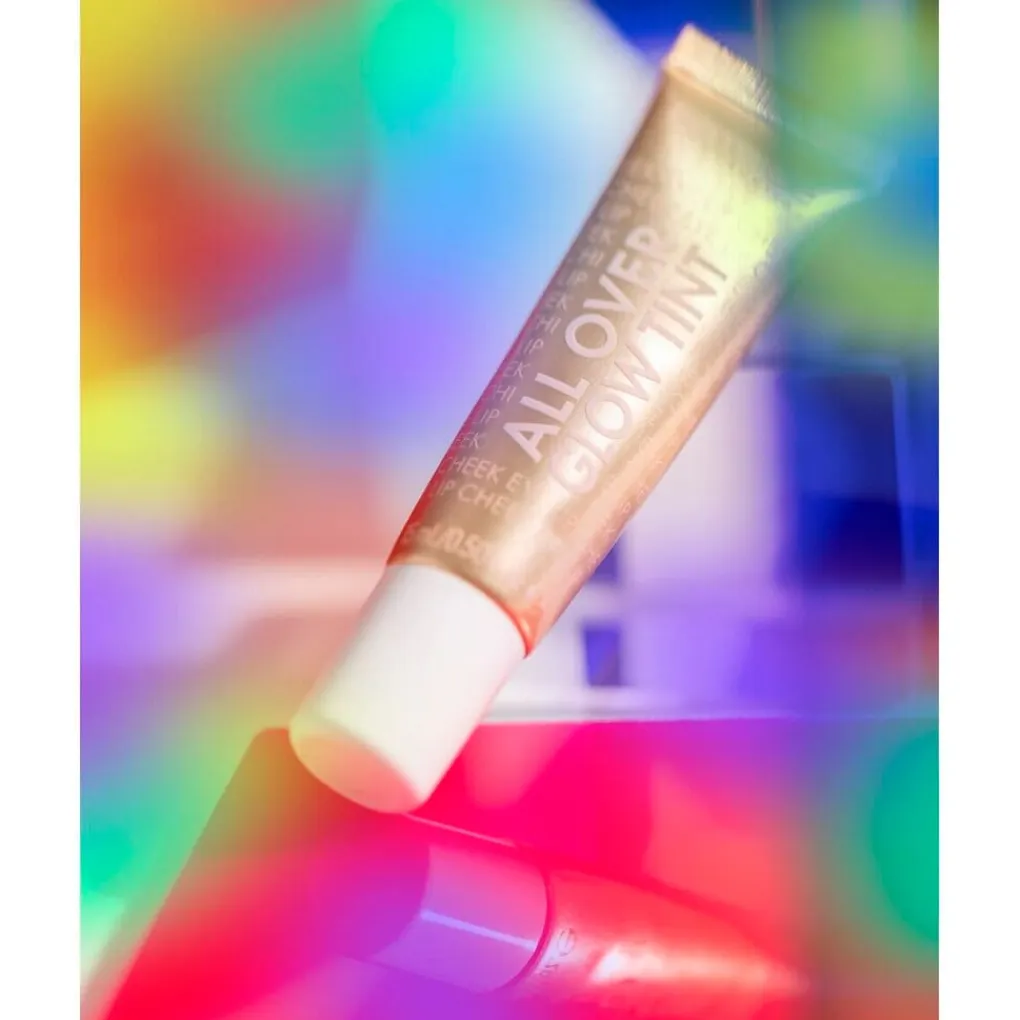 Catrice Highlighter>All Over Glow Tint 010 Beaming Diamond Foundation