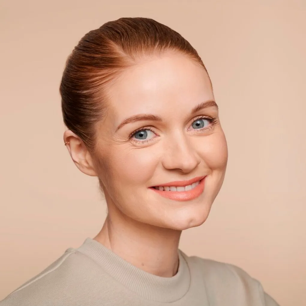 Catrice Foundation>HD 010 Light Beige Liquid Coverage Foundation