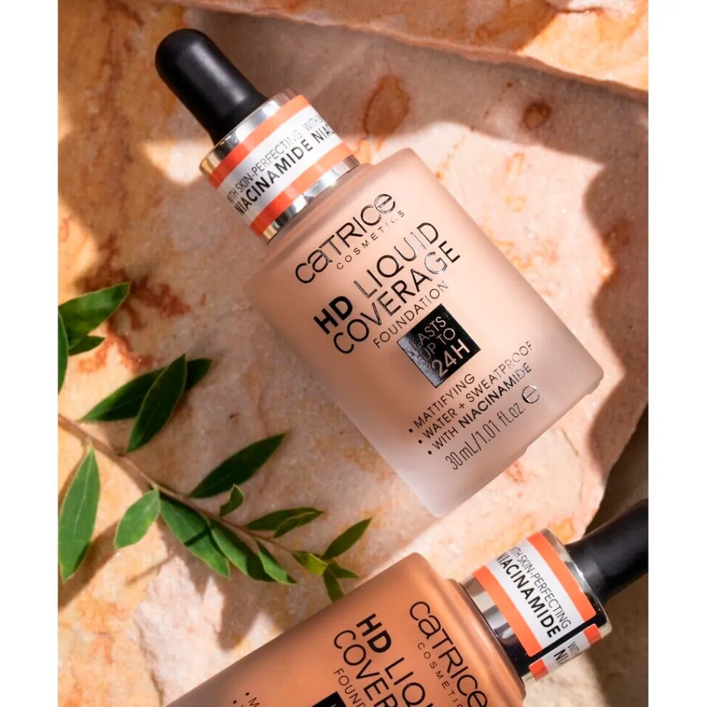 Catrice Foundation>HD 002 Porcelain Beige Liquid Coverage Foundation