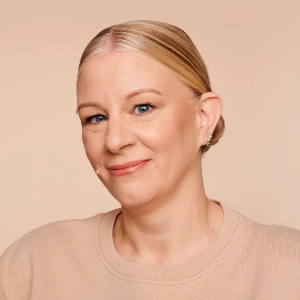 Catrice Foundation>HD 030 Sand Beige Liquid Coverage Foundation