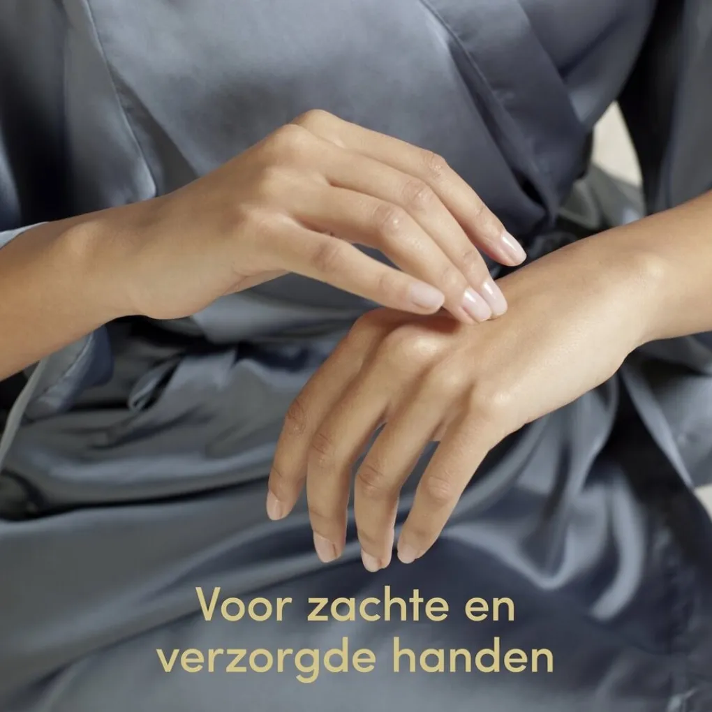 Dove Handzeep>Fine Silk Verzorgende Handzeep