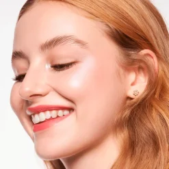 Essence Foundation><noscript><img width=