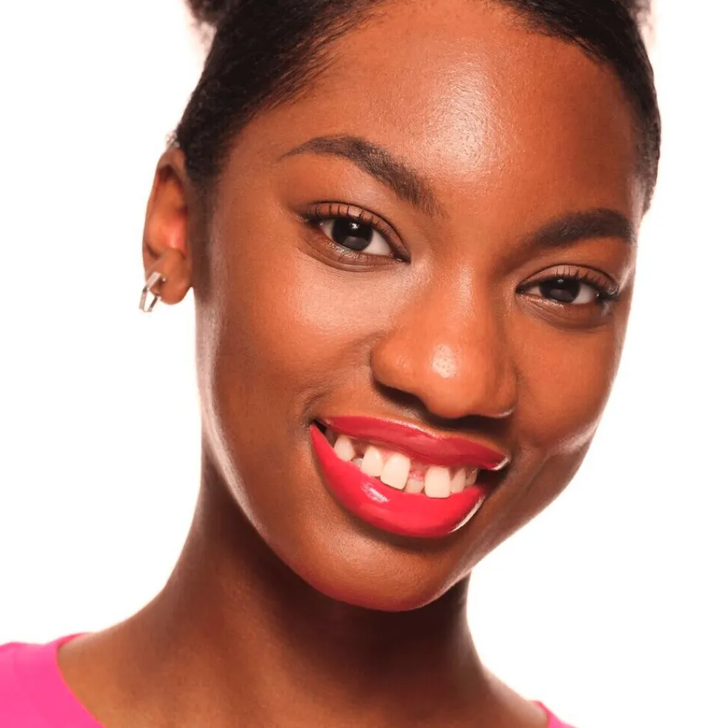 Essence Lipmake-Up>Glossy Glaze 04 Red-dy for the Day High Shine Lipstick
