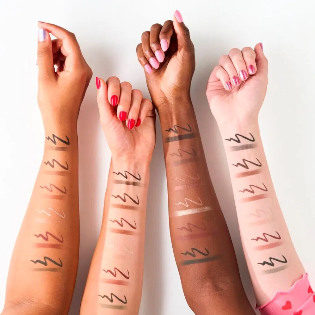 Essence Oogpotlood>Satin Blend 03 Bronzed Shimmer Gel Eyeliner