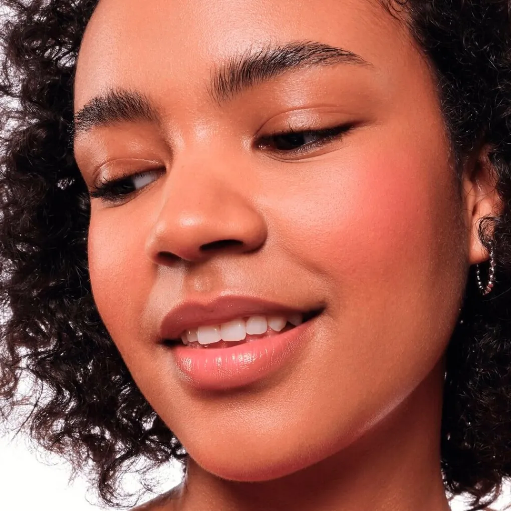 Essence Blush>Soft Touch 30 Exotic Daisy Bouncy Blush