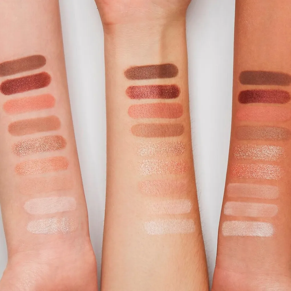 Essence Oogschaduw>The Rose Edition 20 Lovely in Rose Eyeshadow Palette