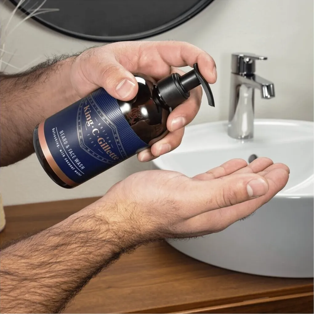 King C Baardverzorging>. Gillette Baard- en Gezichtsreiniger