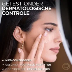 L'Oreal Foundation><noscript><img width=