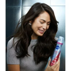 Nivea Haarlak>5 Ultra Strong Styling Hairspray
