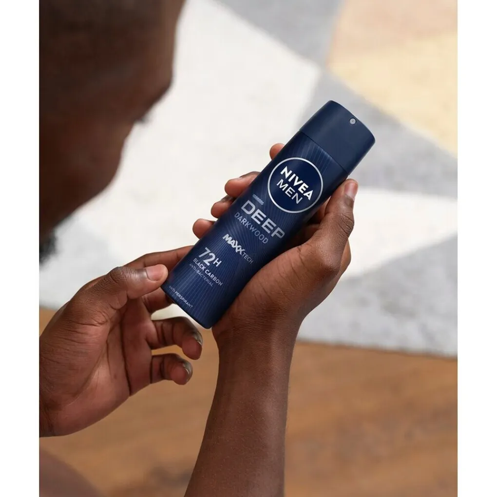 Nivea Men Deospray>Deep Black Carbon Dark Wood Antitranspirant Spray