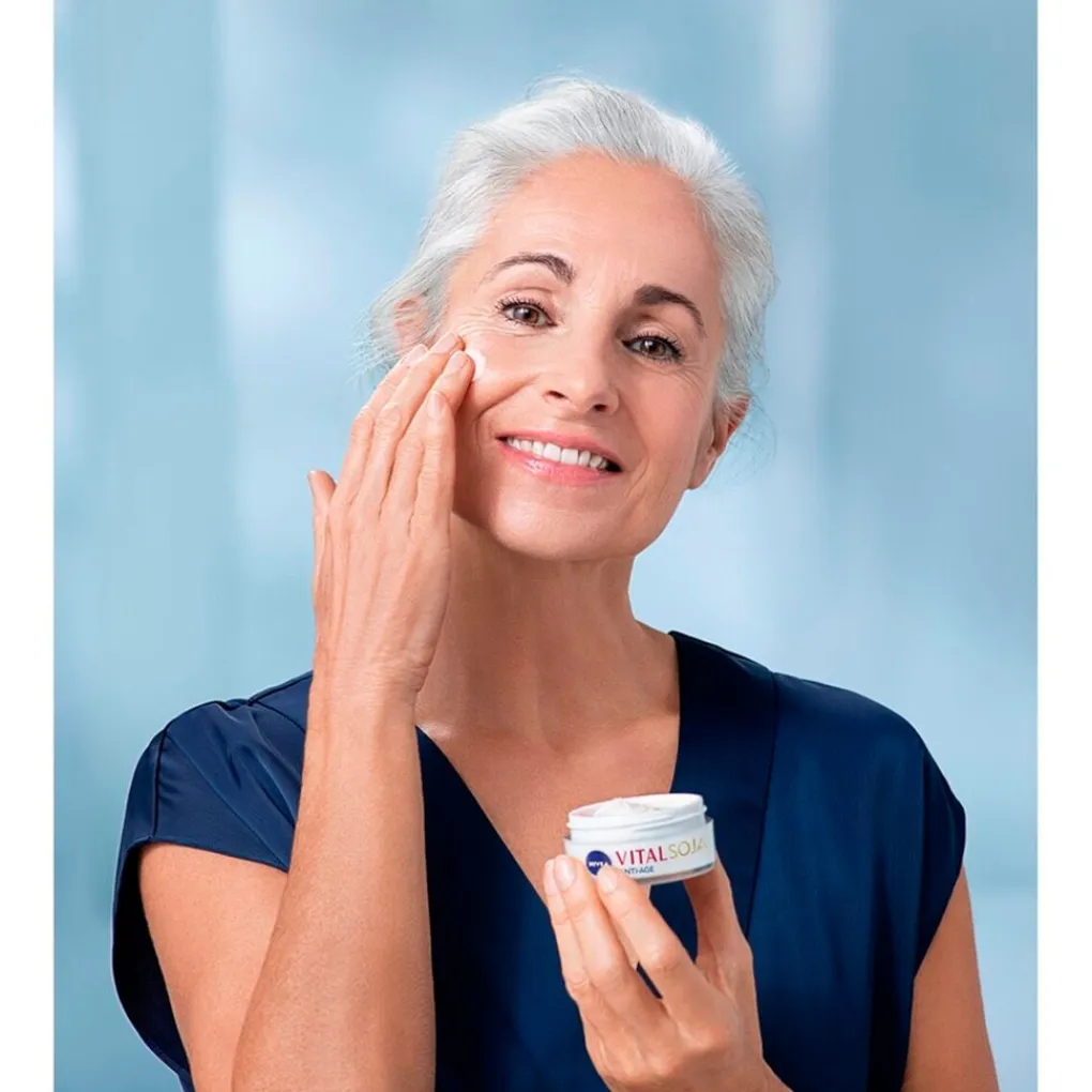 Nivea Skincare Dagcreme>NIVEA Vital Soja SPF30 Anti-Age Verstevigende Dagcrème
