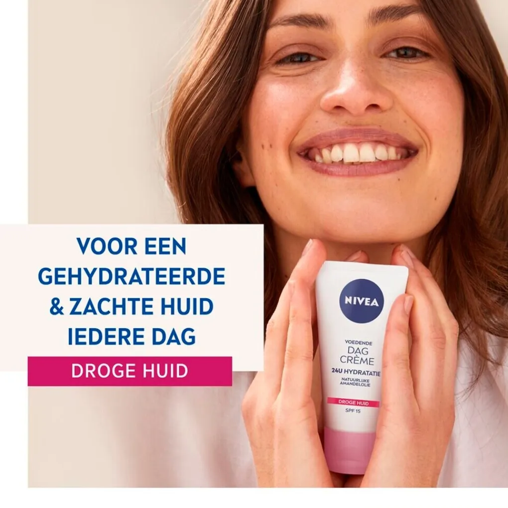 Nivea Skincare Dagcreme>NIVEA Voedende Dagcrème met SPF15